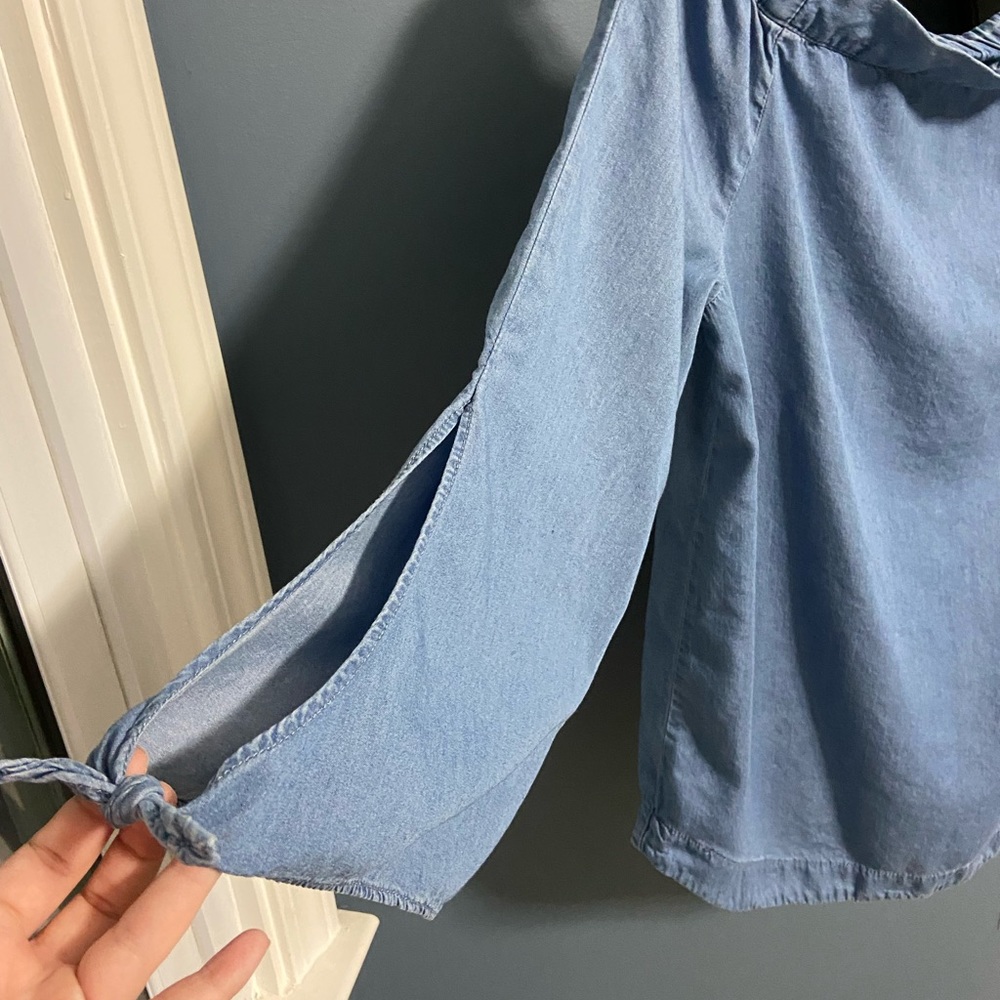 Altar’d State Off the Shoulder Chambray Top- M - Picture 4 of 4